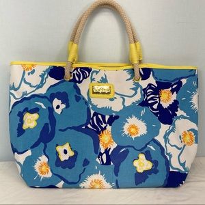 Shoreline Tote in Beach Club Blue Cherry Begonias by Lilly Pulitzer